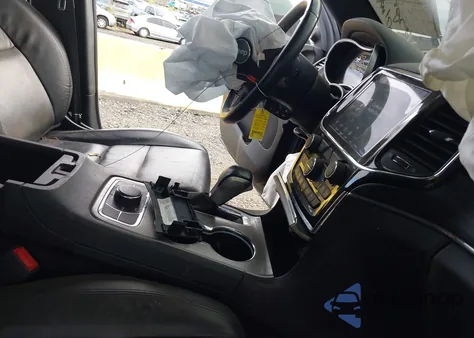 2020 Jeep Grand Cherokee Limited 4X4 from USA, damaged, VIN 1C4RJFBG2LC389972